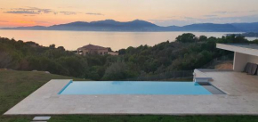 CORSE HOLISTIKA - Rez-de-jardin au calme avec vue mer et piscine magnifique